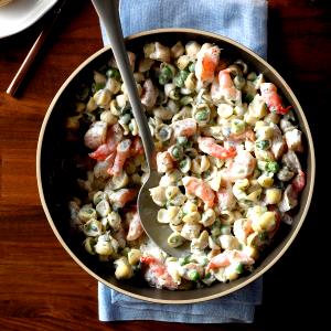 1 Oz Shrimp and Pasta Garden Salad