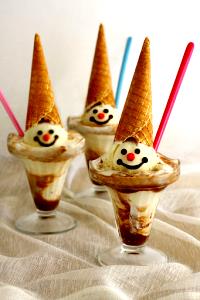 1 Oz Soft Serve Light Ice Cream Sundae