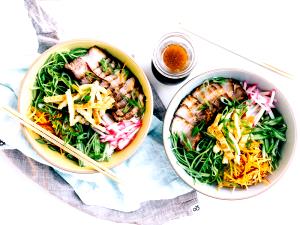 1 Oz Somen Salad with Noodles, Lettuce, Egg, Fish and Pork