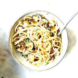 1 Oz Spaghetti with Clam Sauce