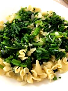 1 Oz Spinach Egg Noodles (Enriched, Cooked)