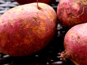 1 Oz Sweet Potato (Without Salt, Frozen, Cooked, Baked)
