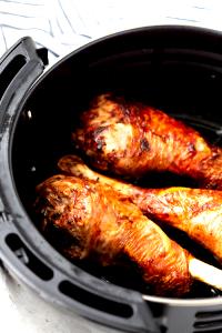 1 Oz Turkey Leg Meat and Skin (Fryer-Roasters)