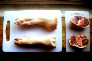 1 Oz, With Bone Cooked (yield After Bone Removed) Pig