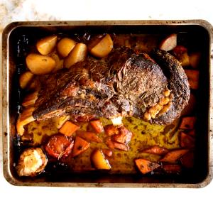 1 Oz, With Bone (yield After Cooking, Bone Removed) Broiled or Baked Beef Steak