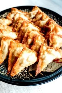 1 Oz Wonton (Meat Filled Fried Won Ton)