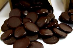 1 Package (1.375 Oz) Sugar-Coated Chocolate Discs
