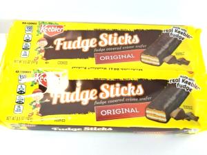 1 package (22 g) Dark Chocolate Fudge Covered Wafer Sticks
