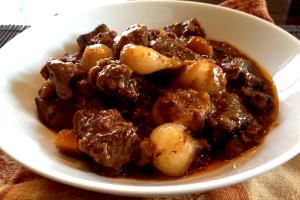 1 package (227 g) Beef Burgundy