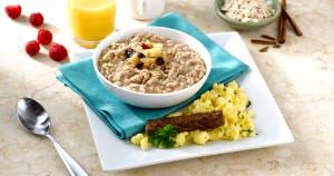 1 package (282 g) Apple Cinnamon Oatmeal with Scrambled Eggs