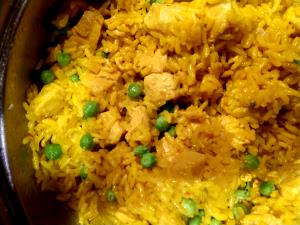 1 package (338 g) Yellow Rice with Chicken Chunks & Chicken Chorizo