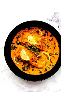 1 package (342 g) Salmon with Pepper Coulis