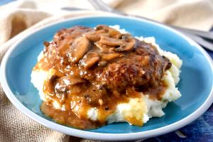 1 package (342 g) Turkey Salisbury Steak