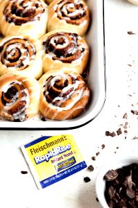 1 package (37 g) Cinnamon Swirls with Chocolate Bites
