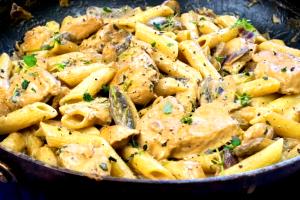 1 packet (34 g) Creamy Chicken Pasta