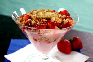 1 parfait (203 g) Low Fat Yogurt Parfait