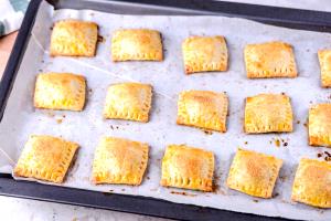 1 Pastry Toaster Pastry, Dulce De Leche