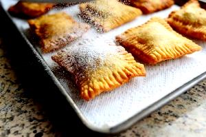 1 Pie Fruit Pie, Fried