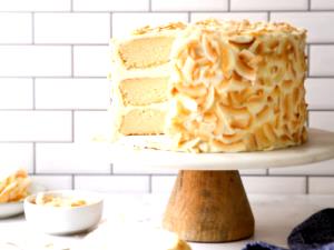 1 Piece (1/10 1-layer, 8" Or 9" Dia) White Cake Pudding Mix (Oil, Egg Whites, and Water Added)