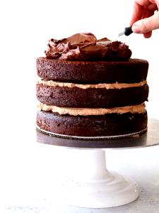 1 Piece (1/12 2-layer, 8" Or 9" Dia) Nut Cake