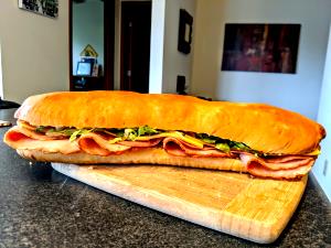1 Piece 1/2 Gondola Deluxe Sandwich