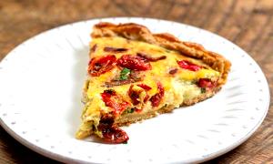 1 Piece (1/8 11-1/2" Dia) Meatless Italian Pie