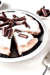 1 Piece (1/8 9" Crust) Chocolate Wafer Pie Crust