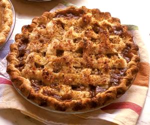 1 Piece (1/8 9" Dia) Raisin Pie (Two Crust)
