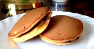 1 piece (125 g) Oriental Red Bean Pancakes