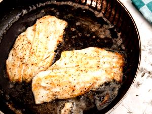 1 piece (126 g) Chicken & Bacon Club Pretzel Melt