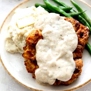 1 piece (126 g) Chicken Fried Steak