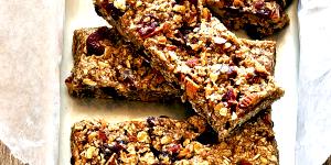 1 Piece (14.0 G) Fruit & Nut Squares