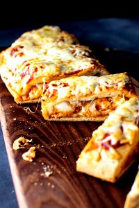 1 piece (141 g) Grilled Chicken Parmesan Calzones