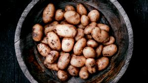 1 Piece (38.0 G) Potato Skin, raw