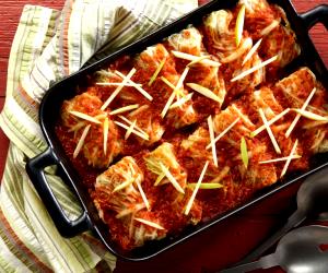 1 Piece Beef And Apple Cabbage Rolls