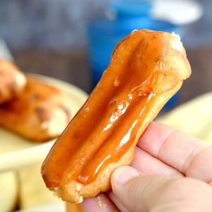 1 Piece Caramel Éclairs