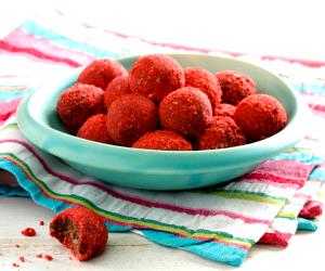 1 Piece Chocolate Strawberry Energy Bites