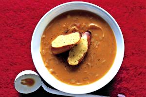 1 Piece French Onion W/ Swiss Soup