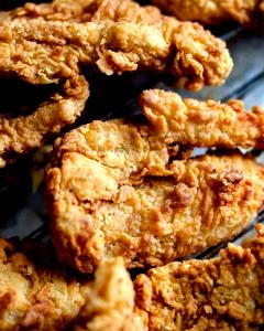 1 Piece Fried Breaded Meatless Chicken