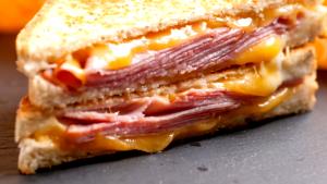 1 Piece Grilled Ham And Mozzarella Sandwich