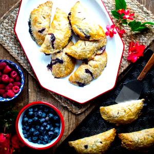1 Piece Mixed Berry Hand Pies