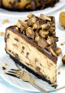1 piece Peanut Butter Chocolate Cheesecake
