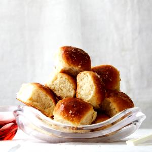 1 Piece Pull-Apart Dinner Rolls