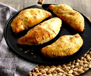 1 Piece Sausage Calzone With Sun-Dried Tomatoes
