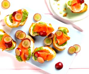1 Piece Smoked Salmon And Watercress Pesto Crostini