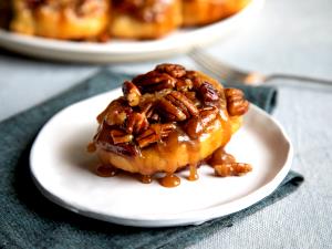 1 Piece Sticky Buns