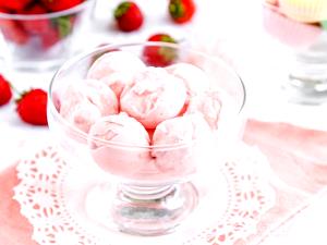 1 Piece Strawberry Cheesecake Fat Bomb