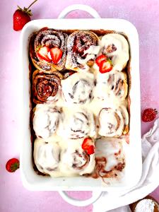 1 Piece Strawberry Cinnamon Rolls
