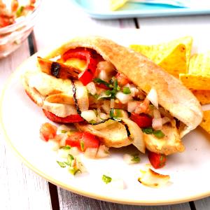 1 Pita Sandwich Fajita-Style Beef Sandwich with Cheese, Lettuce and Tomato on Pita Bread