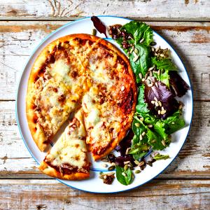 1 pizza (125 g) Three Cheese Pizza